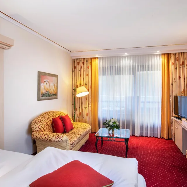 غرفة قياسية بشرفة، Hotel Engel Obertal 1/3