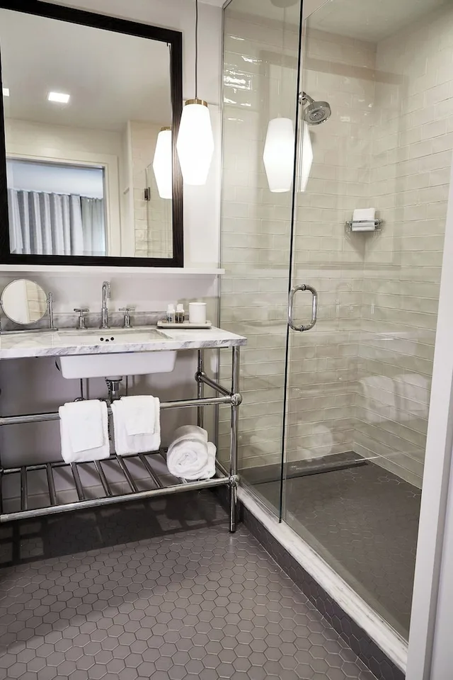 Urban, King Bed, River View، The Alida, Savannah, a Tribute Portfolio Hotel 6/6