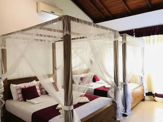 غرفة عائلية بسريرين كينج بإطلالة على الحديقة بغرفة نوم واحدة، Sinhagiri Villa 2/3