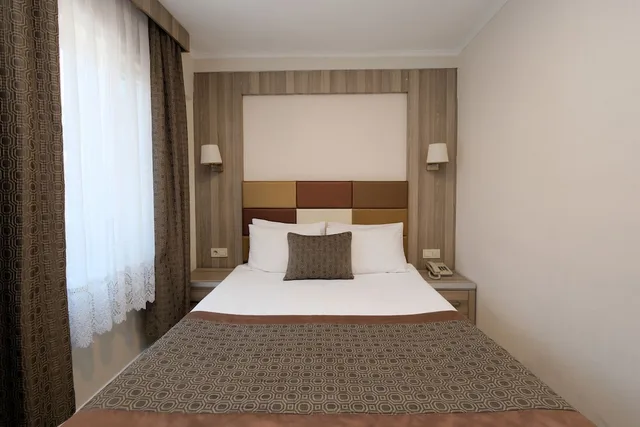 غرفة قياسية بسرير مزدوج، Pera Arya Hotel 2/10