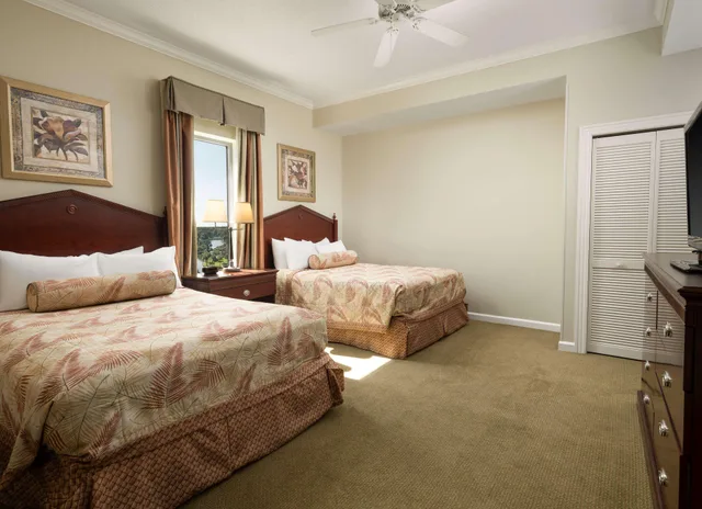 2 Bedrooms, Condo, 1 King or 2 Queen Beds, Ocean View, Royale Palms Condominiums 4/6