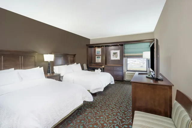 غرفة بسريرين مزدوجين لذوي الإعاقة، Hampton Inn Terre Haute 1/3