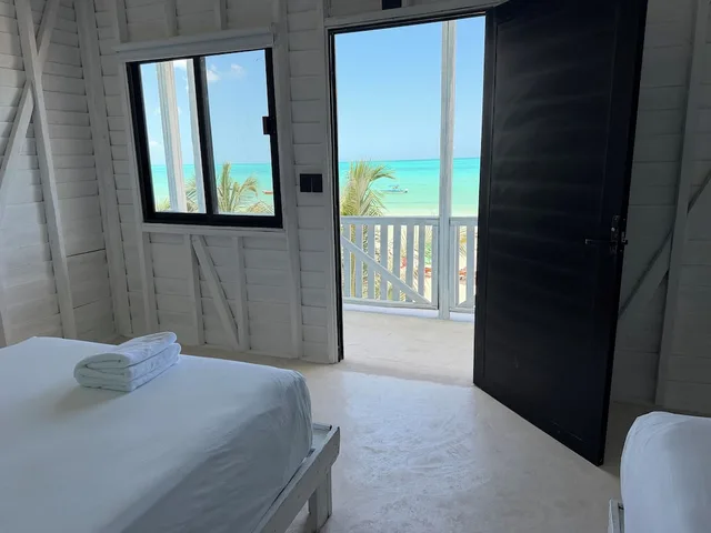 غرفة ديلوكس بسريرين مزدوجين بإطلالة على الشاطئ، El Faro by OOL Hotels 10/10