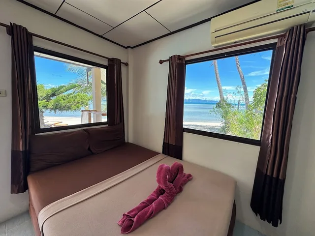 غرفة ديلوكس بسرير كوين بإطلالة على المسبح، Phangan Lodge 2/8