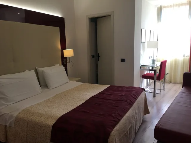 Standard, Triple, 1 Double and 1 Single Bed, GREEN PARK HOTEL 5/9