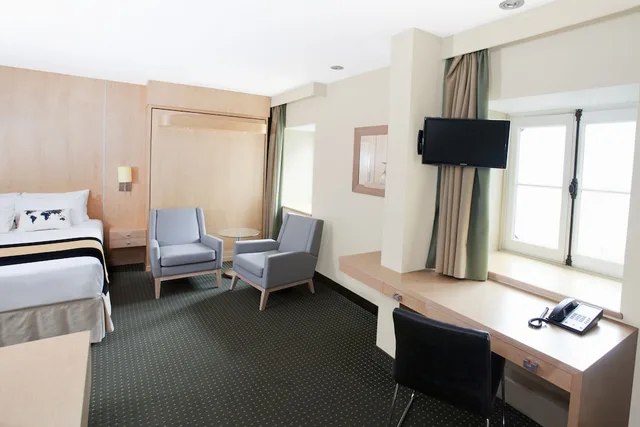 غرفة سوبيريور بسريرين كوين، Hotel Du Vieux Quebec 4/4
