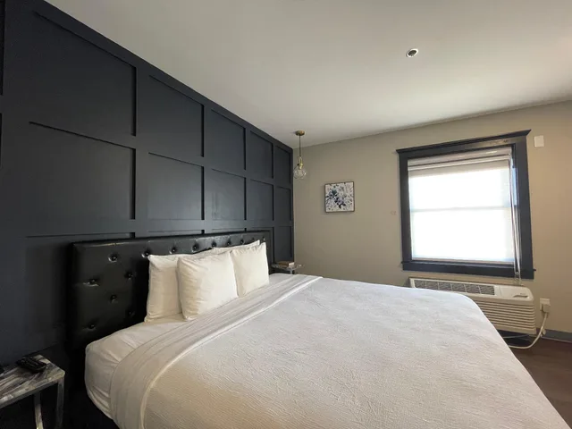 جناح استوديو ديلوكس، The Chateau Hotel And Conference Center 1/2