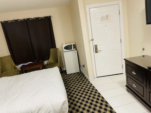Room, 2 Queen Beds, Falls Lodge by the Falls 10/10