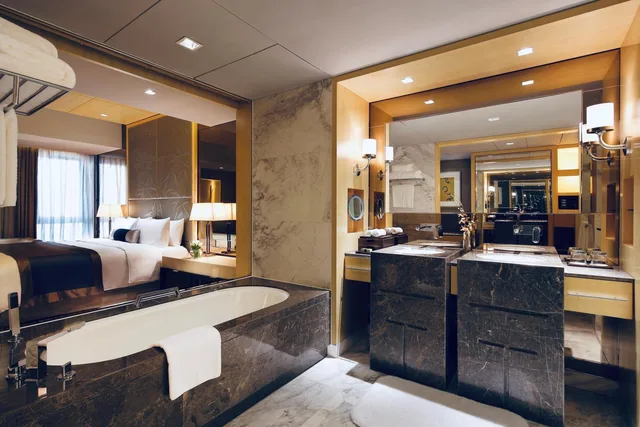 غرفة بريميوم بسرير كينج وسريرين منفصلين، Intercontinental Ningbo 5/15