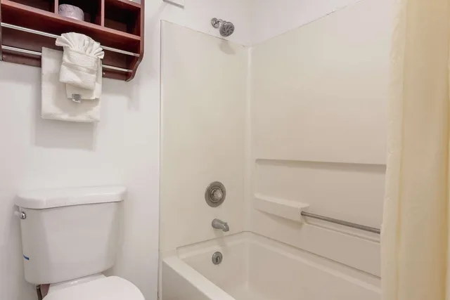 غرفة بسرير كوين، Econo Lodge Cortez near Mesa Verde 8/8
