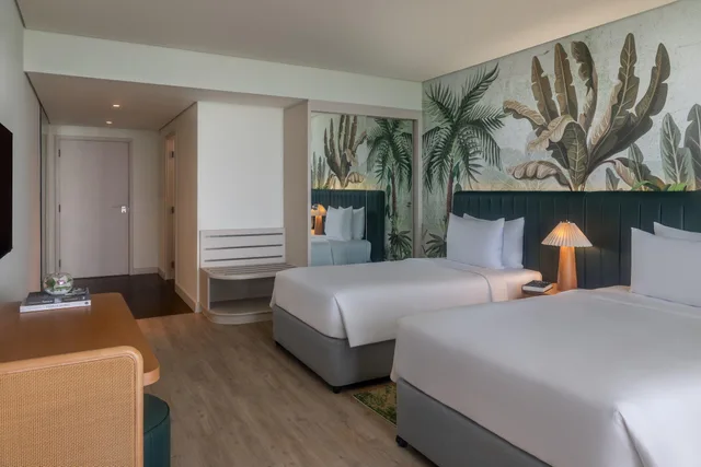 Deluxe, Twin Beds, with View, Yas Plaza Mangroves by IHG 2/3