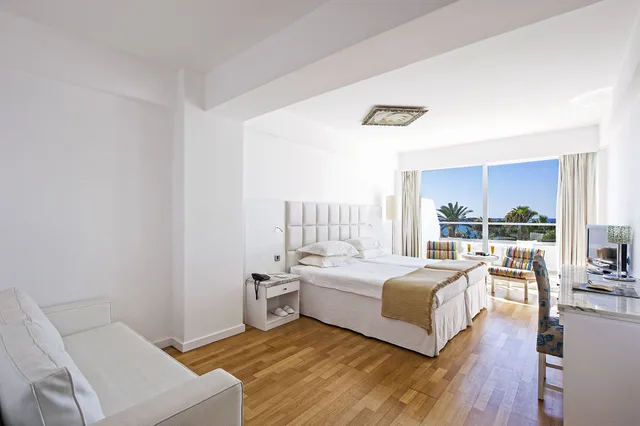Executive, Studio, Sea View, Grecian Sands Hotel 1/4