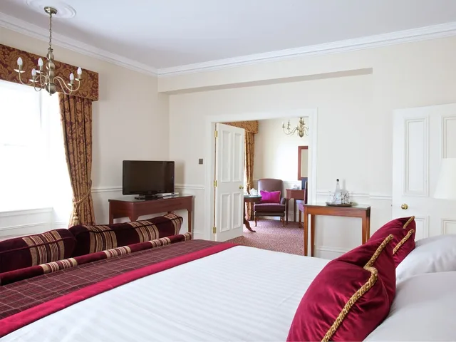 Super, Superior, Deluxe, Suite, Double Bed، Macdonald Crutherland House 2/4