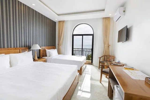 غرفة سوبيريور بسرير كينج، Luxor Hotel Phu Quoc 1/1