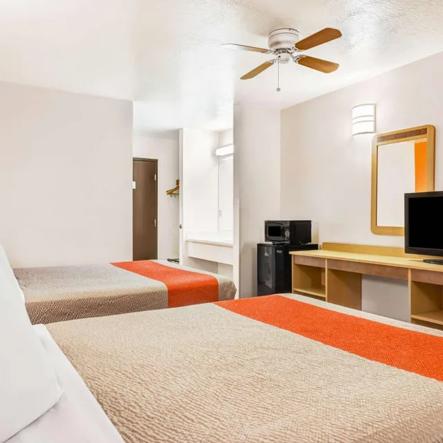 غرفة بسريرين كوين، Motel6 Beaver, UT 5/6