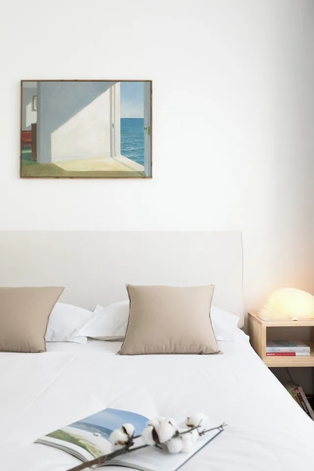 2 Bedrooms, Senior, Apartment, Queen Bed, Balcony، Book and Bed-People's Square 6/10