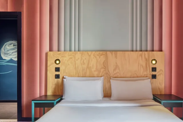 Room, Double Bed, Jo&Joe Roma 1/8