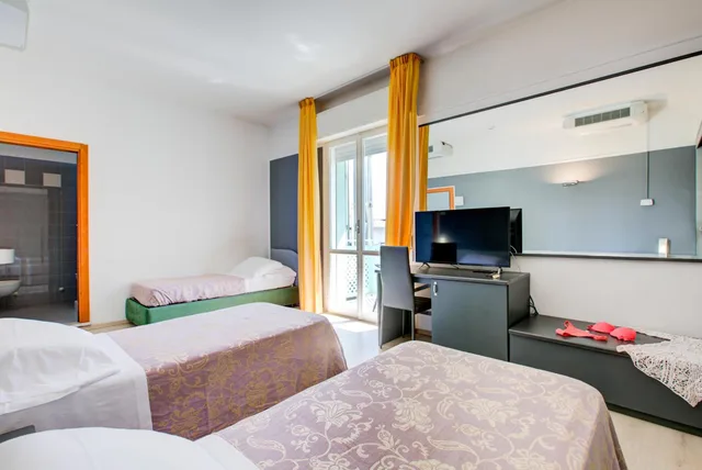 غرفة سوبيريور رباعية، Hotel Ivano 3/10