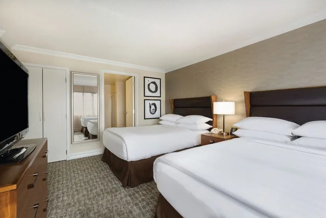 Suite, 2 Double Beds, Theme Park View, Sofa, Balcony, Embassy Suites by Hilton Anaheim Orange 4/10
