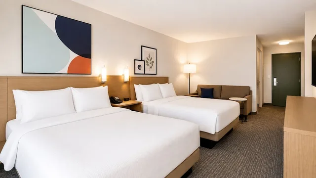 غرفة بسريرين كوين مع أريكة، Spark by Hilton Stafford Sugar Land 1/1
