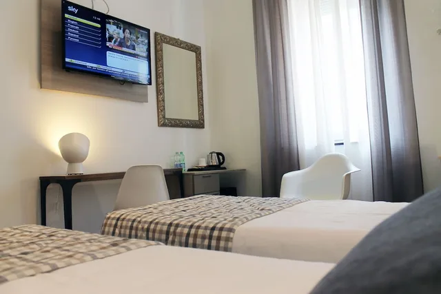 غرفة قياسية بسريرين منفصلين، Hotel Bernina 8/10