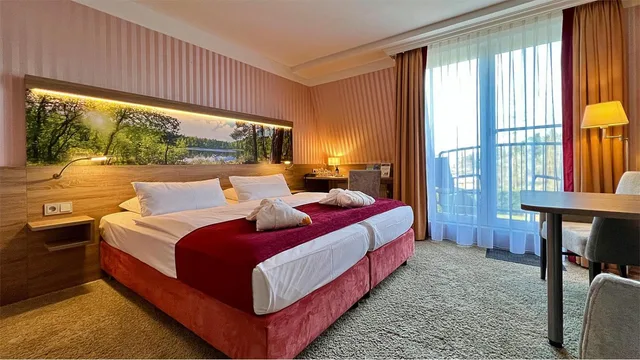 غرفة قياسية بسرير كينج، Hotel am See Sommerfeld 1/3