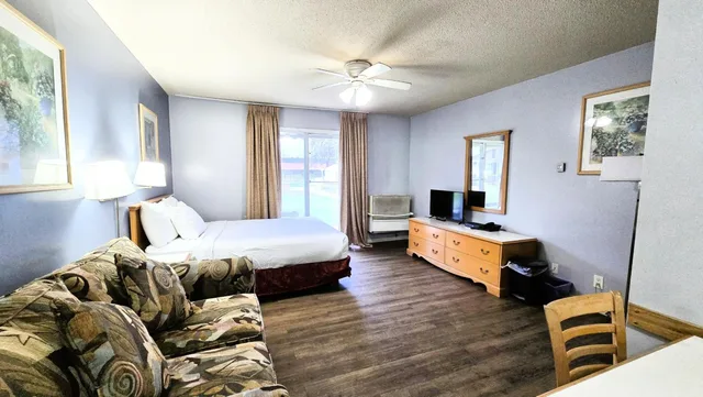 استوديو بسرير كوين، Okanagan Seasons Resort 5/9