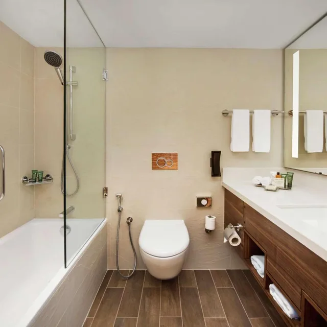 غرفة متصلة عائلية بسرير فردي، Hilton Garden Inn Ras Al Khaimah 7/7