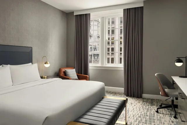 جناح بسرير كينج بغرفة نوم واحدة مع أريكة لذوي الإعاقة، Le Meridien Philadelphia 2/8