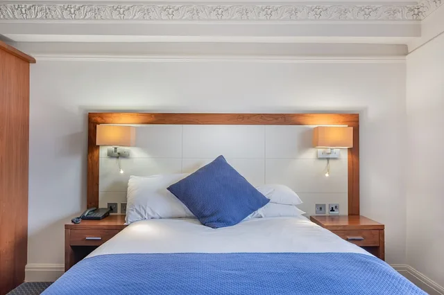 غرفة قياسية بسرير مزدوج، Riverside Hotel 4/8