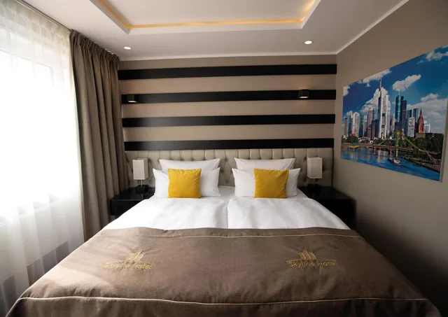 غرفة بسرير كينج، Skyline Hotel 1/10