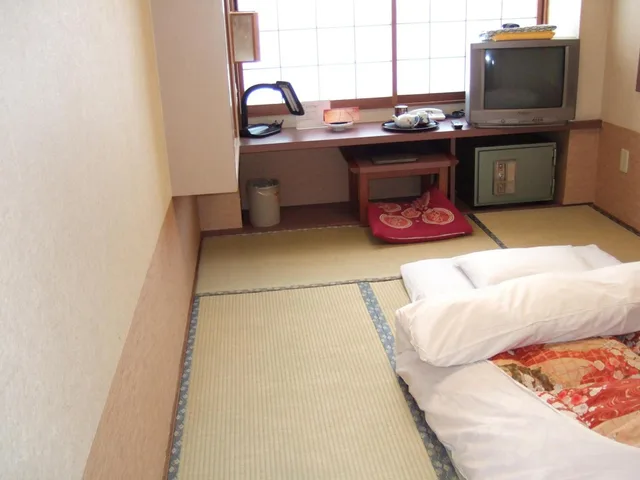 غرفة يابانية مفردة، Ryokan Meiryu 1/2