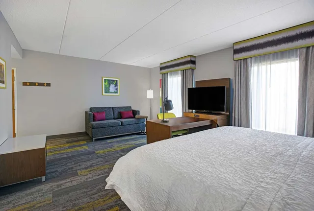 جناح استوديو بسرير كينج، Hampton Inn And Suites Augusta West 1/4