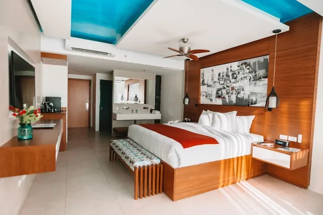 جناح جونيور بسرير كينج بإطلالة على الحديقة، Azura Beach Resort - Adults Only 1/3