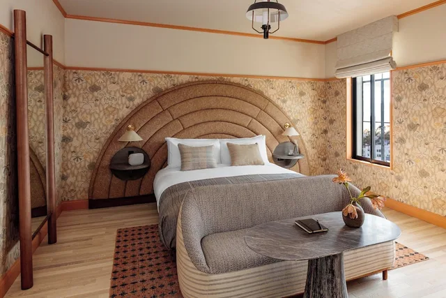 Landmark, King Bed, Terrace, Santa Monica Proper Hotel 1/3