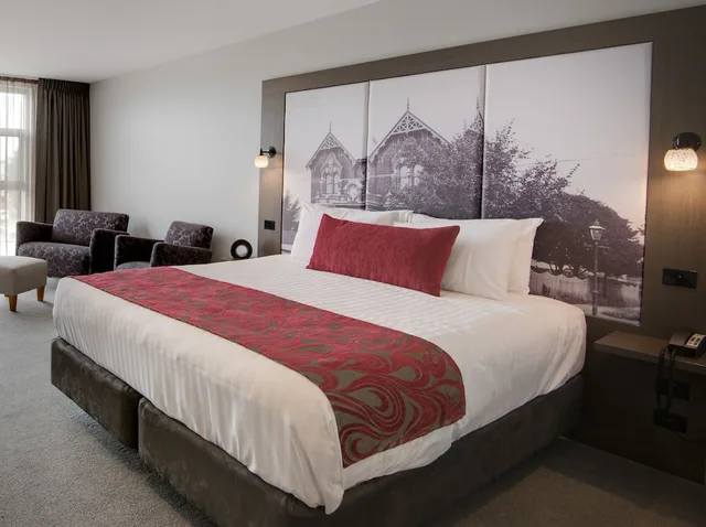 غرفة بريفيليج بسرير كينج، Mercure Warragul 2/7