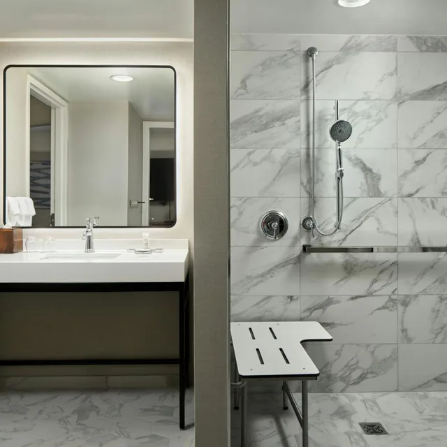 جناح بسرير كينج مع أريكة، Washington Dulles Marriott Suites 7/10