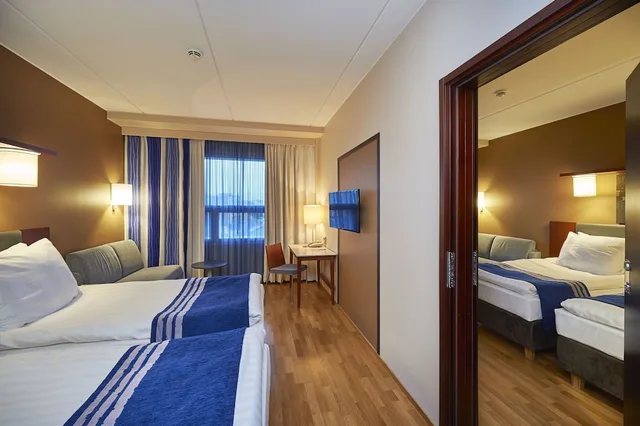 غرفة قياسية بسريرين منفصلين، Holiday Inn Tampere Central Station 2/6