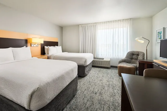 استوديو بسريرين كوين، Towneplace Suites Garden City 1/3
