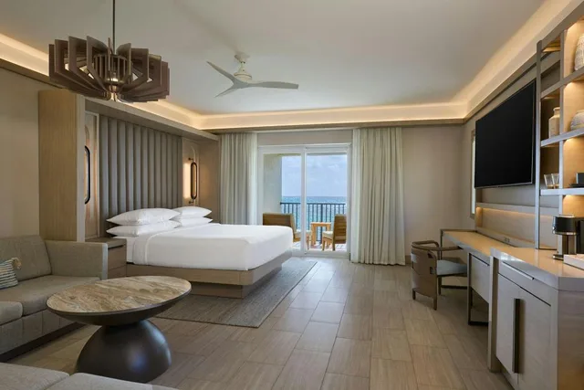 1 Bedroom, Suite, King Bed, Beach Front, Sofa, Balcony، JW Marriott St. Maarten Beach Resort & Spa 1/1