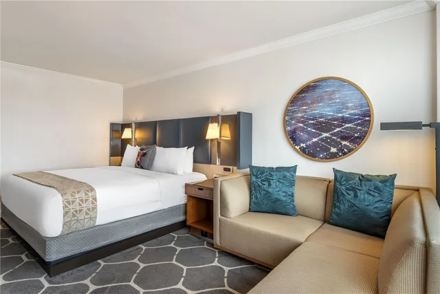 Preferred, King Bed، Royal Sonesta Houston Galleria 2/2