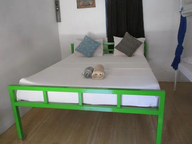 غرفة بسرير مزدوج بحمام مشترك، La Boheme Bajo - Hostel 3/3