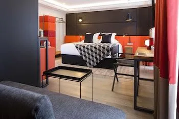 Privilege, Queen and Twin Beds, Eiffel View، Terrass Hotel 2/2