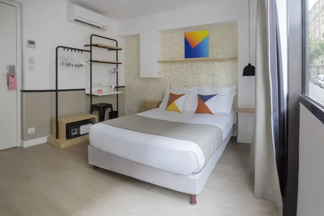 Room, Double Bed, Hotel Izzy By Happyculture 2/10