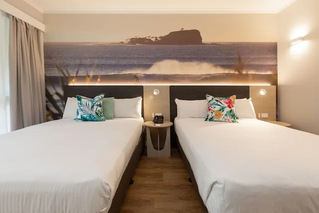 Executive, 2 Double Beds, Lagoon View، Novotel Sunshine Coast Resort 5/7