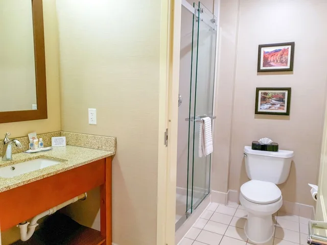 غرفة قياسية بسرير كينج، Comfort Inn and Suites Logan Near University 7/8