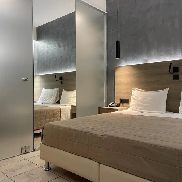 Room, Double or Twin Bed, Voula Hotel 8/10