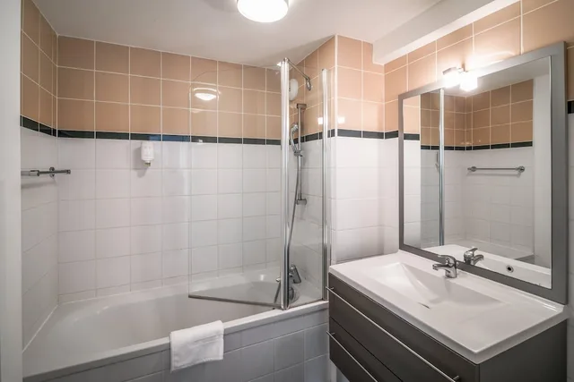 استوديو بسرير كوين، Comfort Aparthotel Lourdes Lorda 4/5