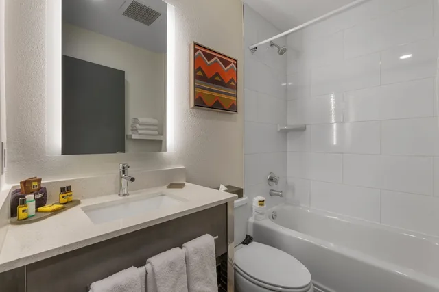 غرفة قياسية بسريرين كوين لذوي الإعاقة، Best Western Plus Yuma Foothills Inn & Suites 6/8