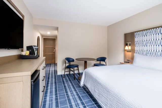 غرفة بسرير كينج لذوي الإعاقة، Holiday Inn Resort Bar Harbor Acadia Natl Park 1/5